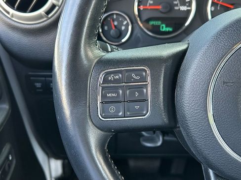 Certified 2017 Jeep Wrangler Unlimited Rubicon w/ Connectivity Group image 31