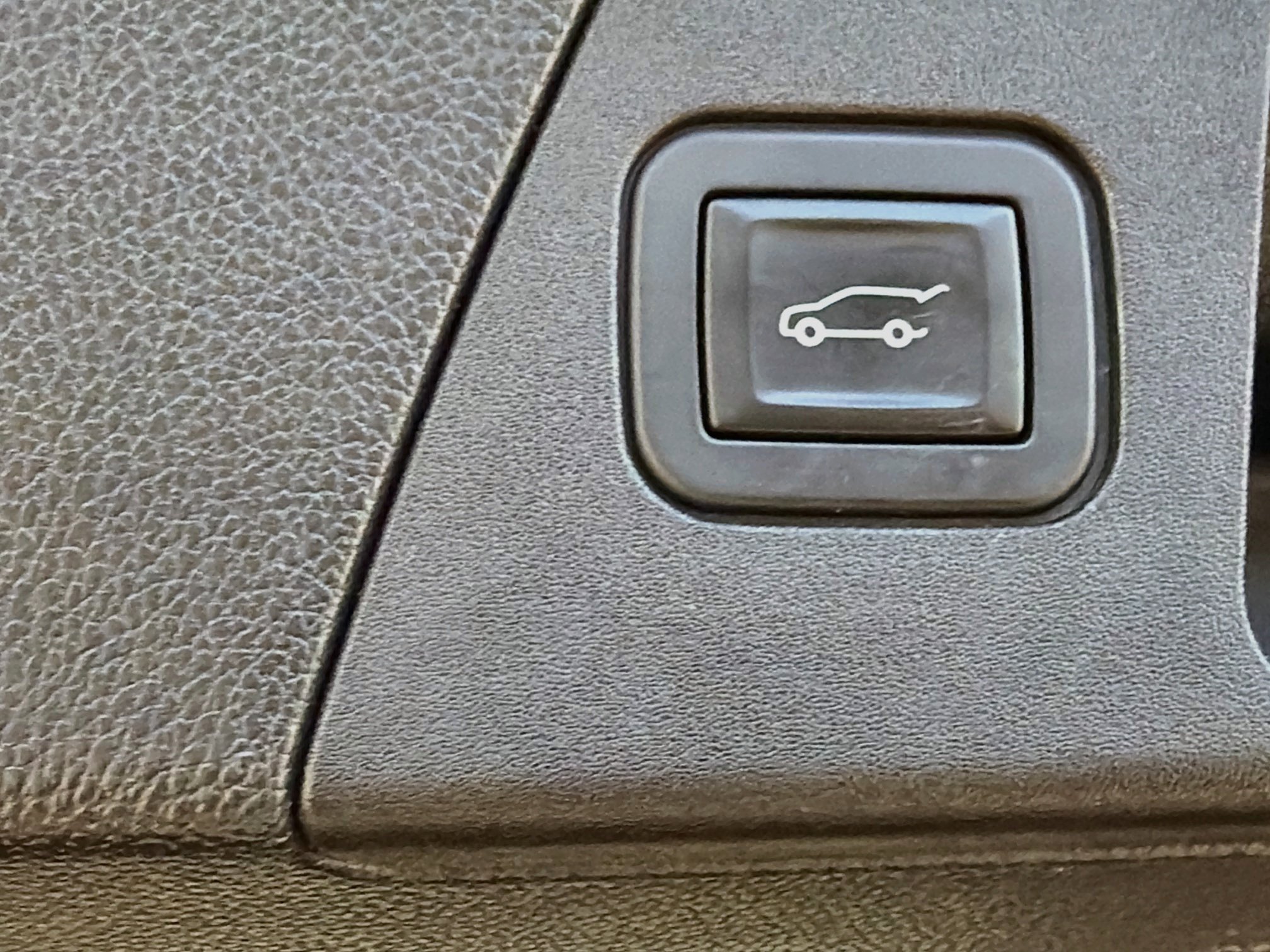 Used 2019 Buick Envision Essence AWD/4WD image 30