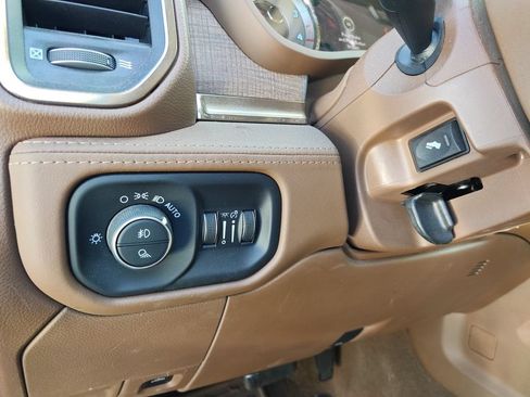 Used 2022 RAM 2500 Limited AWD/4WD image 13