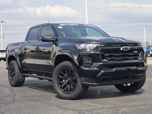 New 2025 Chevrolet Colorado Trail Boss AWD/4WD image 2