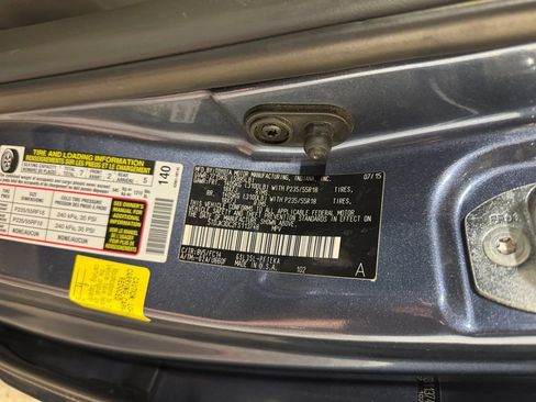 Used 2015 Toyota Sienna LE AWD/4WD image 31