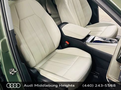 Certified 2025 Audi Q5 Premium w/ Convenience Package AWD/4WD image 25