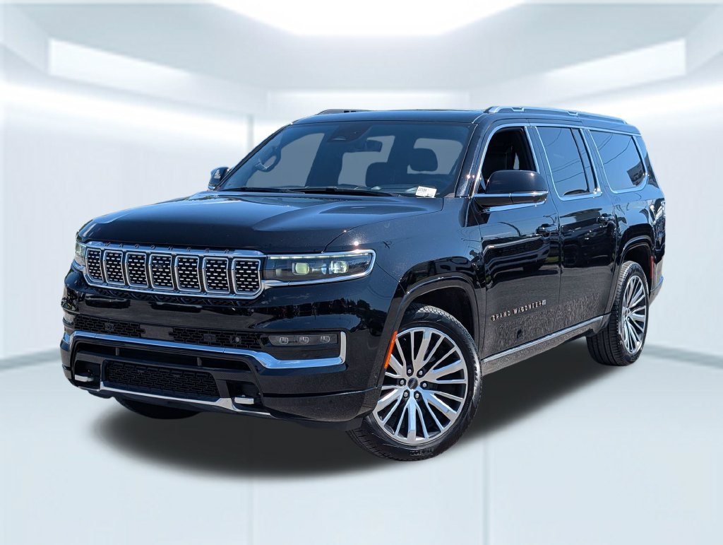 Used 2024 Jeep Grand Wagoneer L Series III w/ Rear Seat Video Group 1 AWD/4WD image 1