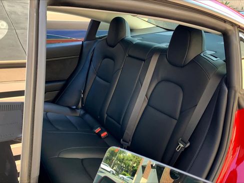 Used 2022 Tesla Model 3 Performance image 19