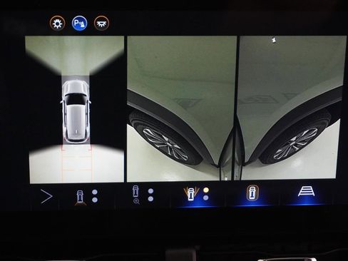 New 2026 Chevrolet Equinox LT w/ Safety and Technology Package image 33