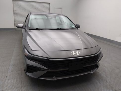 Used 2024 Hyundai Elantra SEL FWD image 14