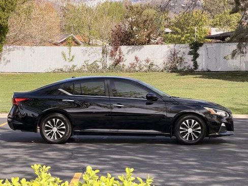 Used 2020 Nissan Altima 2.5 S w/ Driver Assist Package FWD image 3
