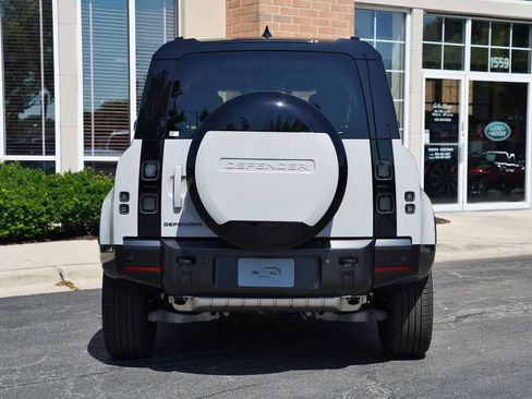Used 2026 Land Rover Defender 110 X-Dynamic SE AWD/4WD image 5