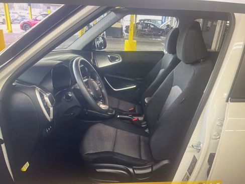 Used 2025 Kia Soul LX image 6