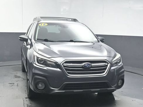 Used 2018 Subaru Outback 2.5i Limited AWD/4WD image 3