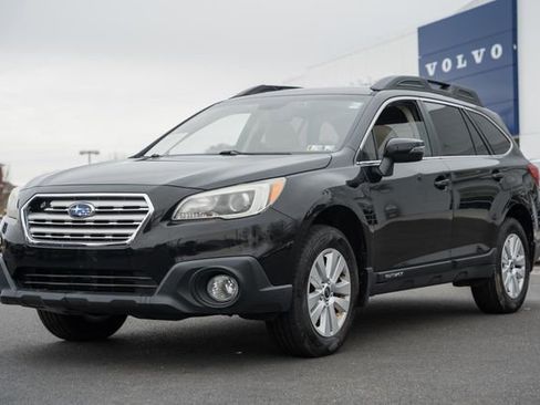Used 2016 Subaru Outback 2.5i Premium image 3