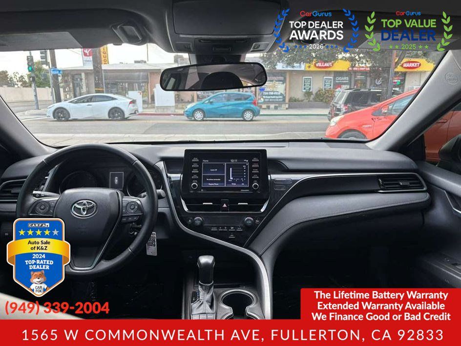 Used 2022 Toyota Camry SE FWD image 17