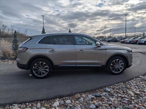 Used 2023 Lincoln Nautilus Reserve w/ Equipment Group 201A image 6