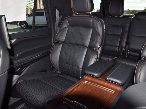 New 2025 Lincoln Navigator L Black Label image 22
