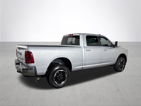 New 2026 RAM 2500 Laramie AWD/4WD image 6