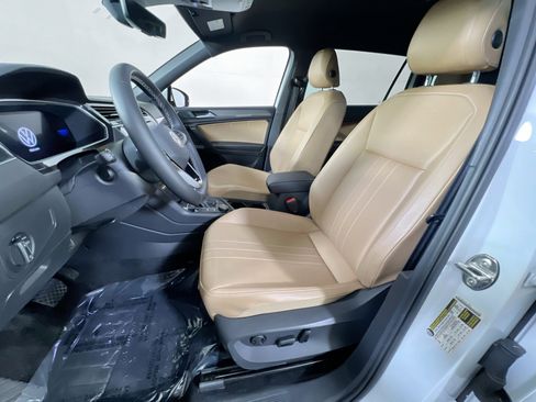 Used 2022 Volkswagen Tiguan SE image 20