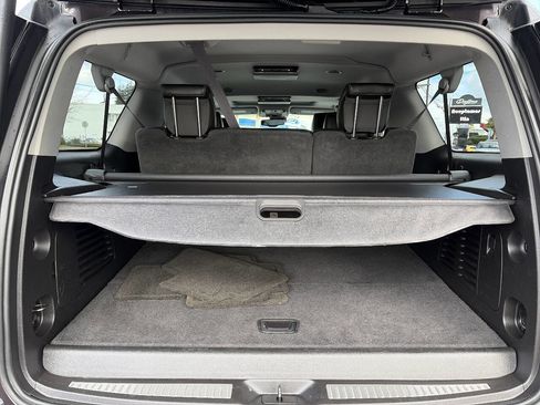 Used 2015 GMC Yukon XL Denali w/ Premium Package image 9