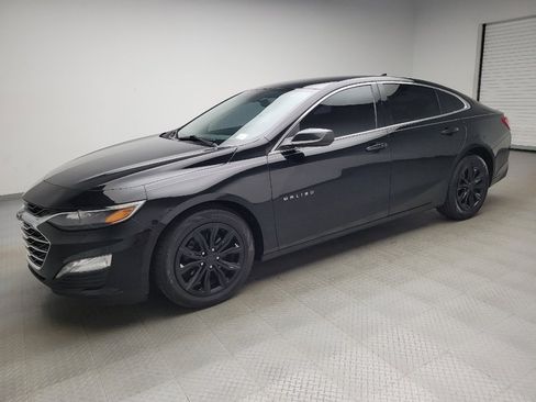 Used 2019 Chevrolet Malibu LT FWD image 2