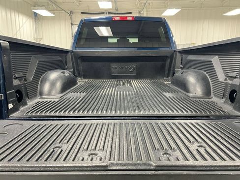 Used 2022 RAM 2500 Big Horn AWD/4WD image 23