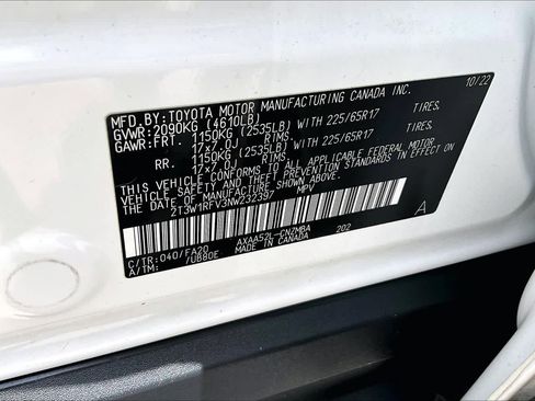Used 2022 Toyota RAV4 XLE FWD image 35