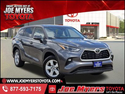 Used 2025 Toyota Highlander LE