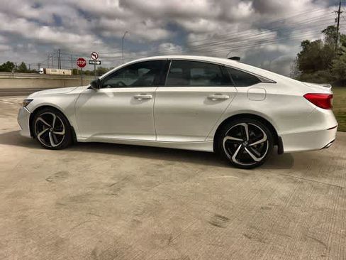 Certified 2022 Honda Accord Sport image 4