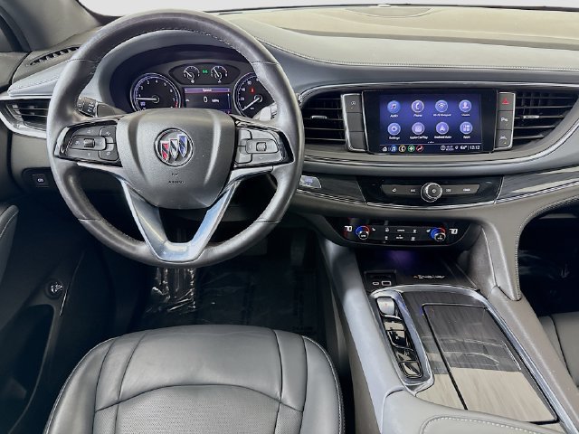 Used 2023 Buick Enclave Essence FWD image 21