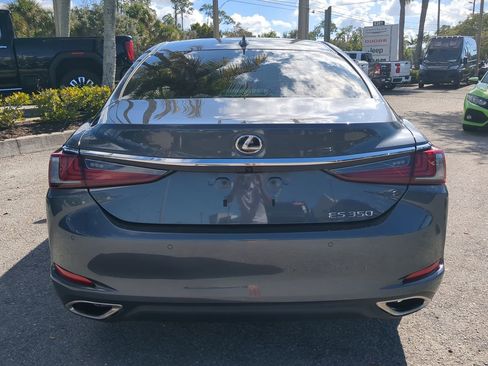 Used 2023 Lexus ES 350 w/ Premium Package image 6