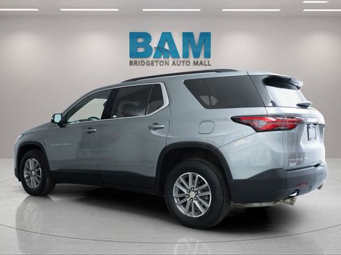 Used 2023 Chevrolet Traverse LT AWD/4WD image 5