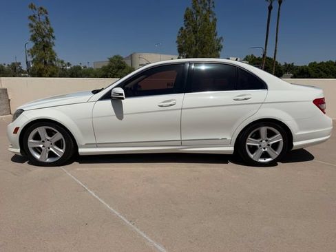 Used 2011 Mercedes-Benz C 300 Sedan image 7