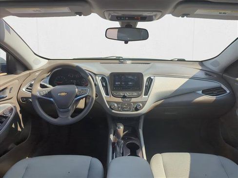 Used 2020 Chevrolet Malibu LS image 25