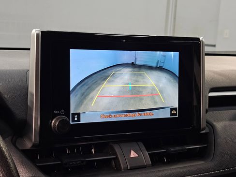 Used 2024 Toyota RAV4 XLE image 30