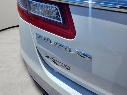 Used 2016 Ford Taurus Limited w/ Equipment Group 301A AWD/4WD image 30