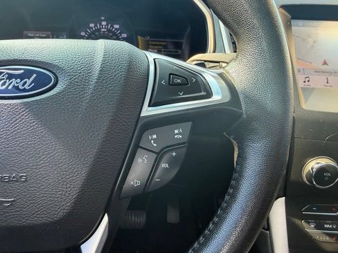 Used 2019 Ford Edge SEL w/ Equipment Group 201A AWD/4WD image 22