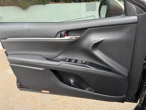 Used 2019 Toyota Camry XSE FWD image 20