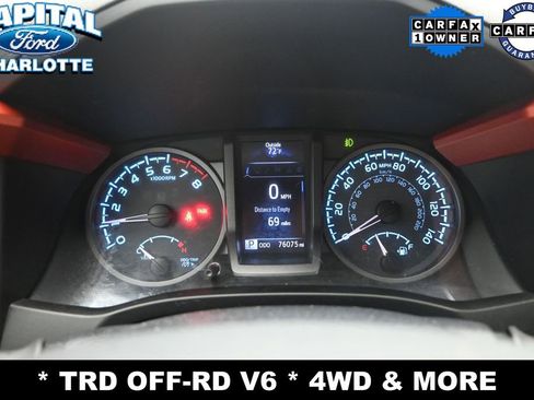 Used 2018 Toyota Tacoma TRD Off-Road w/ Technology Package AWD/4WD image 13