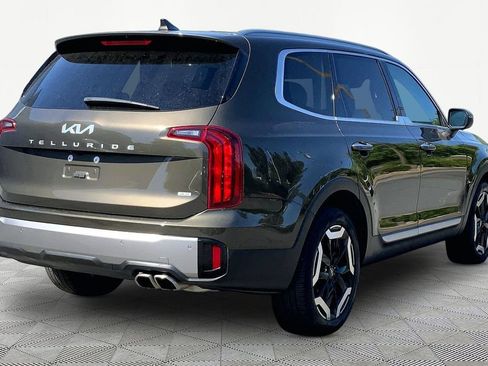 Used 2025 Kia Telluride S AWD/4WD image 5