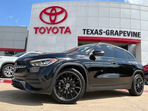 Used 2023 Mercedes-Benz GLA 250 4MATIC image 2