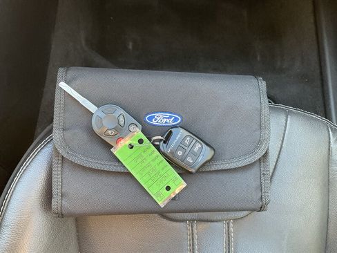 Used 2014 Ford Focus SE w/ Equipment Group 201A image 21