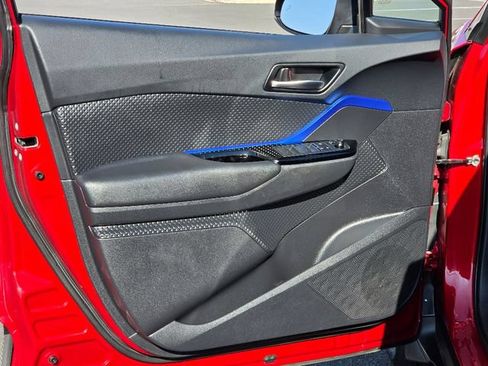 Used 2021 Toyota C-HR XLE FWD image 19