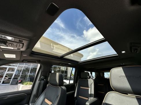 Certified 2024 GMC Yukon XL AT4 w/ AT4 Premium Package AWD/4WD image 29