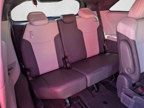 Used 2021 Toyota Sienna XSE image 22