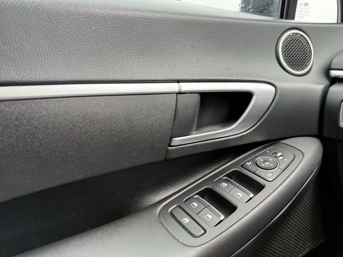 Used 2022 Hyundai Sonata SE FWD image 11
