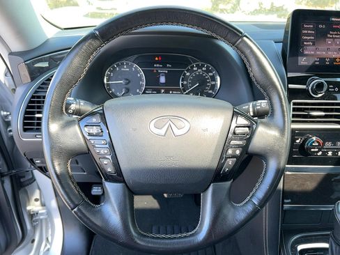 Used 2022 INFINITI QX80 Luxe w/ All-Season Package image 16