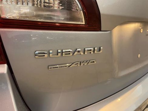 Used 2015 Subaru Outback 2.5i Limited AWD/4WD image 32