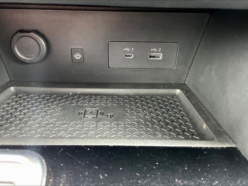 Used 2024 Nissan Pathfinder Platinum image 33