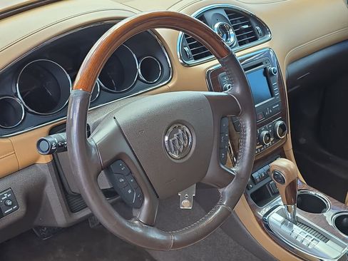 Used 2017 Buick Enclave Leather w/ Trailering Package AWD/4WD image 18