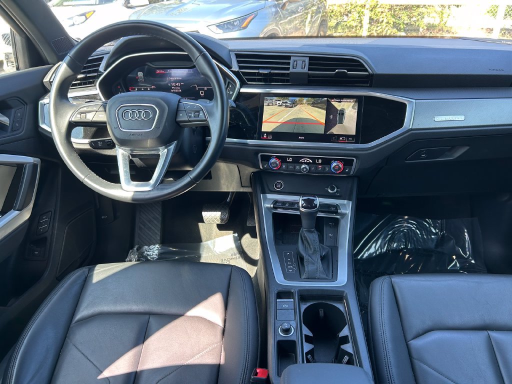 Used 2023 Audi Q3 2.0T Premium Plus w/ Premium Plus Package AWD/4WD image 17