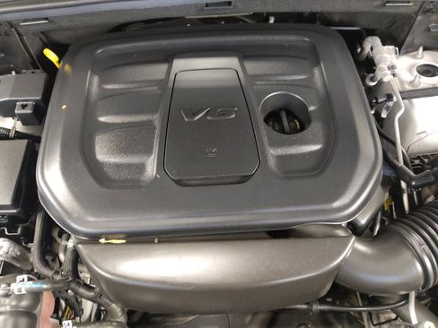 Used 2022 Jeep Grand Cherokee Limited image 30