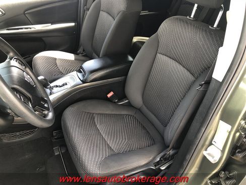 Used 2016 Dodge Journey SE w/ Flexible Seating Group FWD image 12